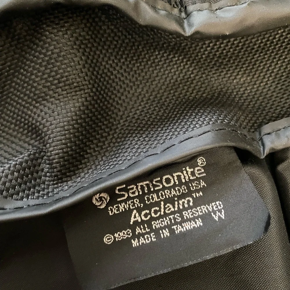 Vintage Samsonite‎ Acclaim Garment Bag Black Zip Strap, No wheels